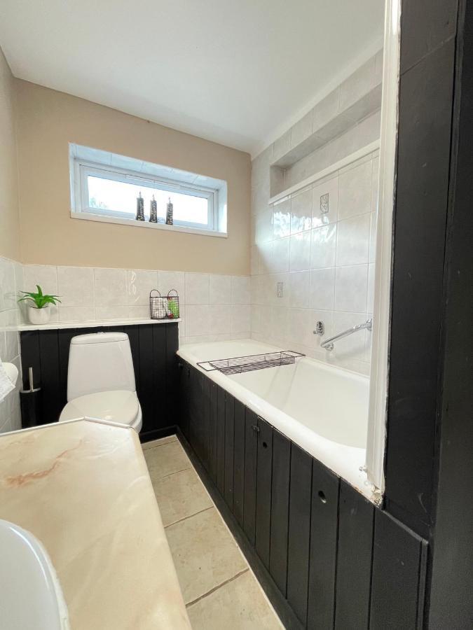 Lovely Dog Friendly, 3 Bed Home Sleeps 8, With Parking & Fenced Garden Work Contractor Leisure, Jasper CBG エクステリア 写真