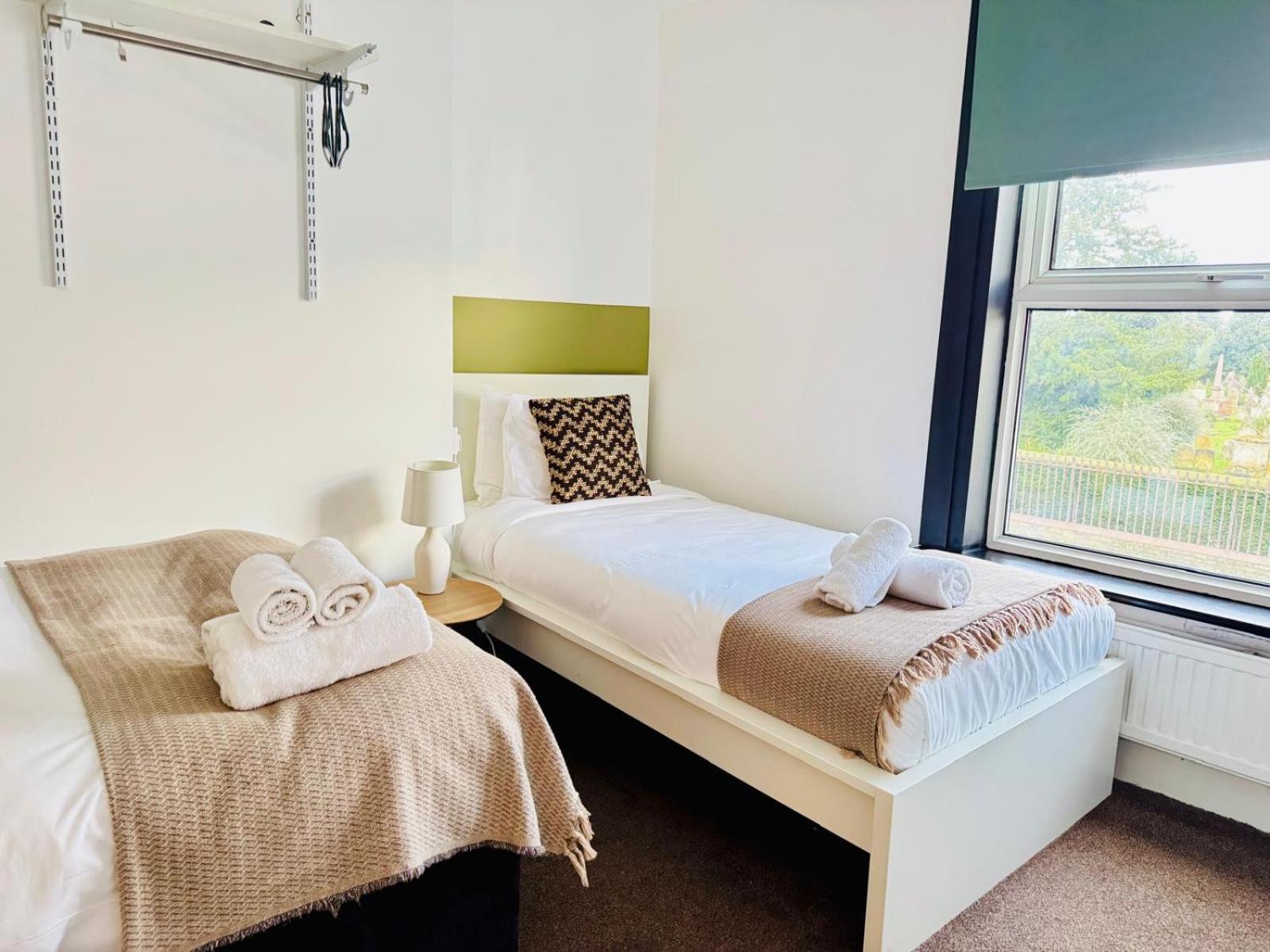 Lovely Dog Friendly, 3 Bed Home Sleeps 8, With Parking & Fenced Garden Work Contractor Leisure, Jasper CBG エクステリア 写真